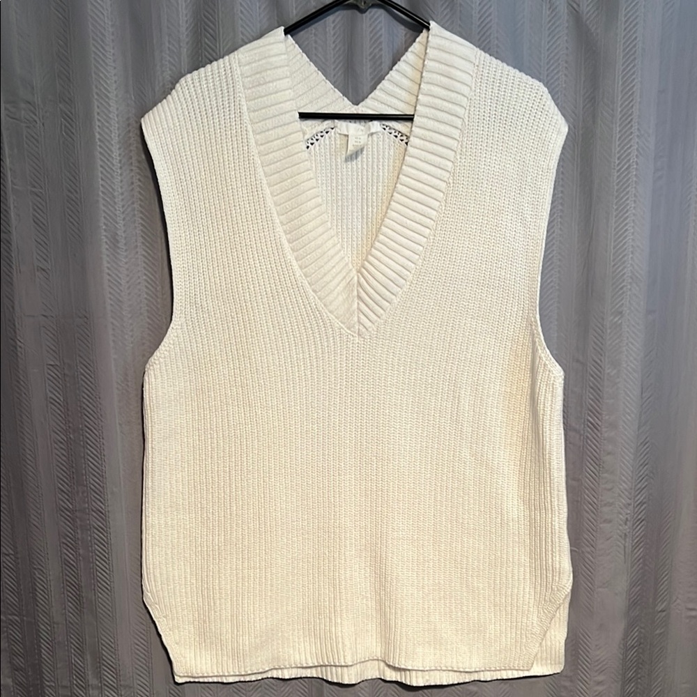 H&M V-Neck Sweater Vest